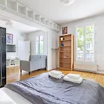 Stunning Parkview Close To Paris