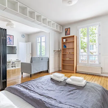 Stunning Parkview Close To Paris