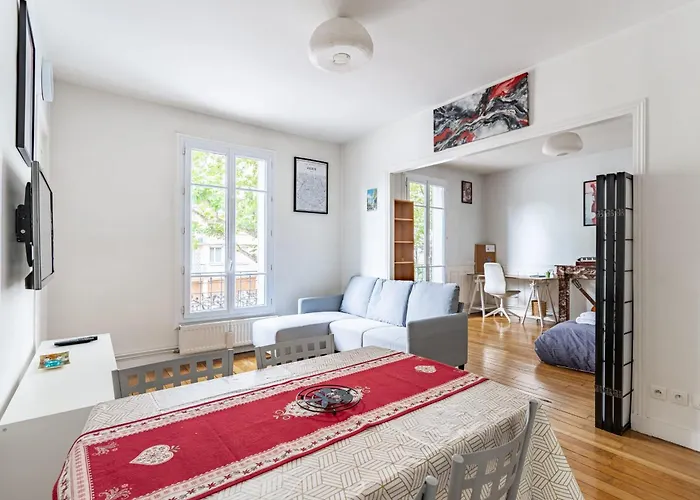 Stunning Parkview Close To Paris * 卡尚